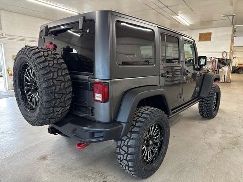 Used 2017 Jeep Wrangler Unlimited Rubicon image 81