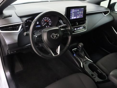 Certified 2025 Toyota Corolla SE FWD image 13