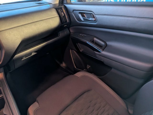 Used 2023 Nissan Pathfinder S AWD/4WD image 16