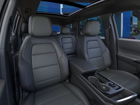 New 2026 Chevrolet Equinox LT w/ Convenience Package II image 40