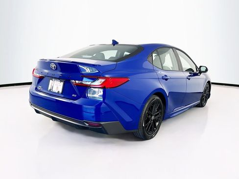 Used 2025 Toyota Camry SE FWD image 10