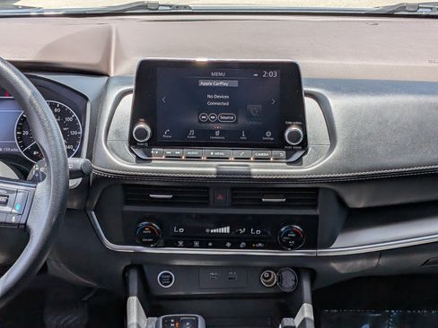 Used 2023 Nissan Rogue SV FWD image 19