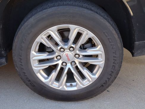 Used 2021 GMC Yukon SLT w/ SLT Premium Package RWD image 32