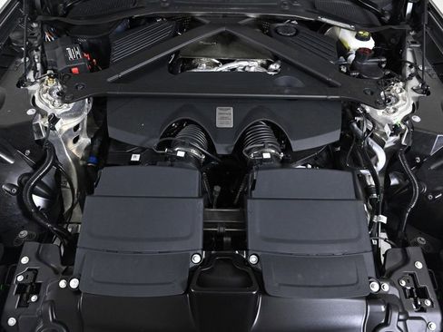 Used 2026 Aston Martin V8 Vantage Coupe image 28