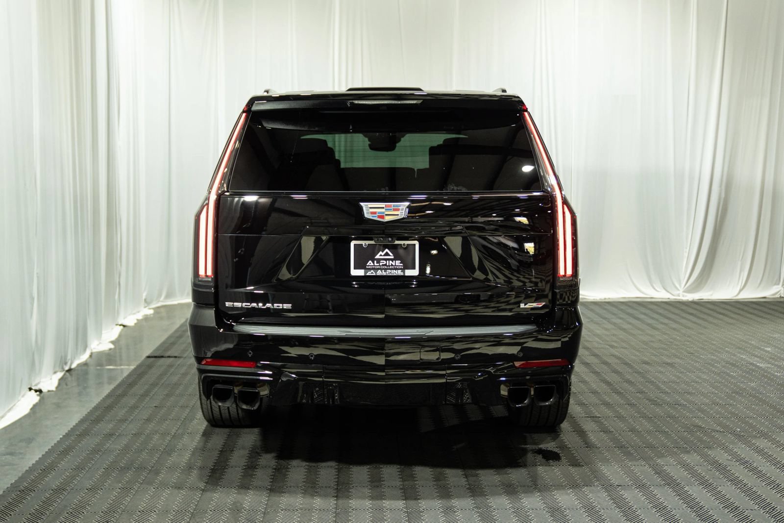 Used 2026 Cadillac Escalade V AWD/4WD image 6
