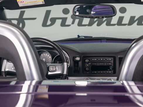 Used 2004 Chevrolet SSR w/ Preferred Equipment Group image 27