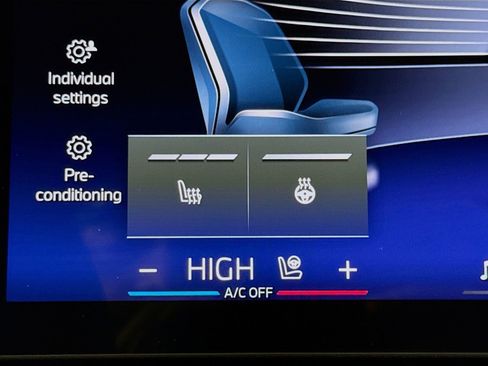 New 2026 BMW X5 xDrive50e w/ Executive Package image 21