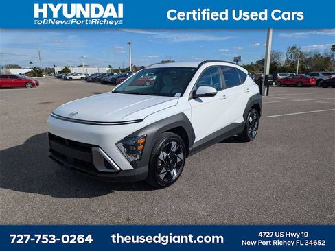 Certified 2025 Hyundai Kona SEL image 1