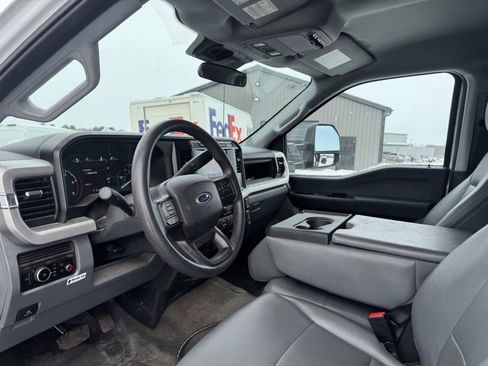 Used 2024 Ford F350 XL w/ Snow Plow Prep Package image 7