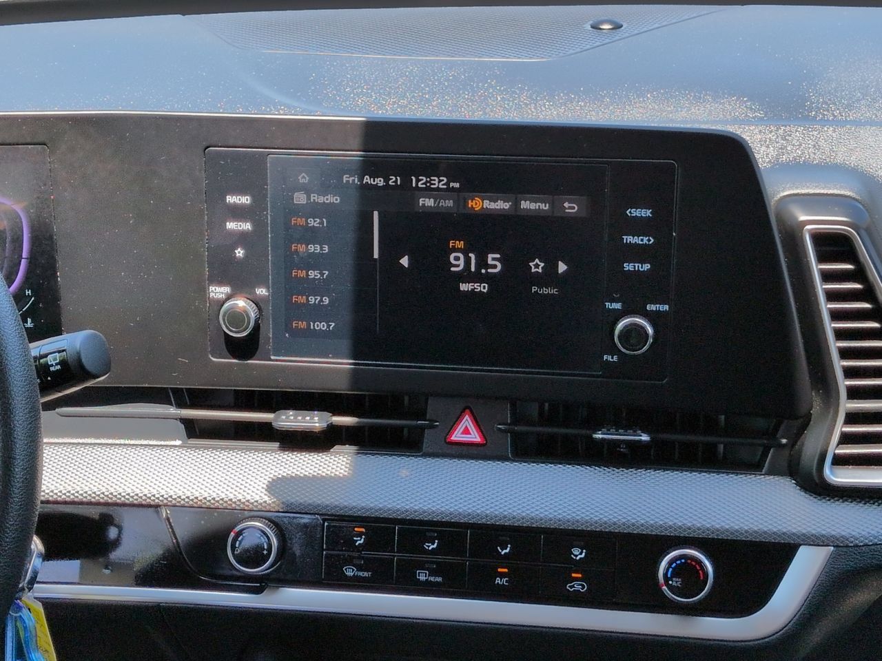 Certified 2025 Kia Sportage LX FWD image 18