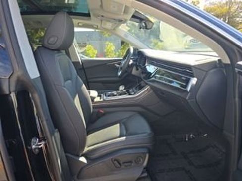 Used 2023 Audi Q8 Premium Plus w/ Premium Plus Package image 7