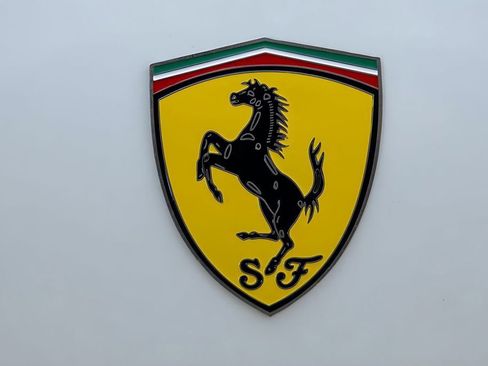 Used 2019 Ferrari Portofino Base image 25