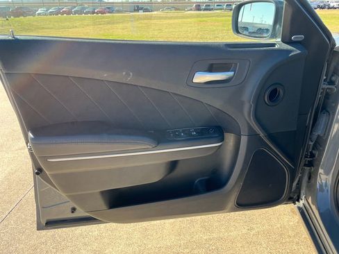Used 2023 Dodge Charger SXT image 13
