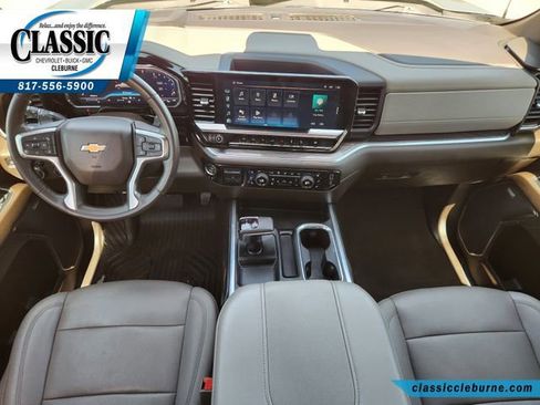 Used 2023 Chevrolet Silverado 1500 LTZ image 2