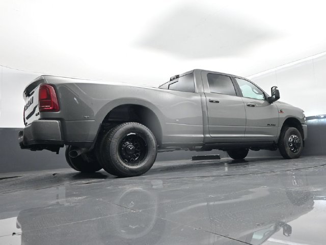 New 2026 RAM 3500 Laramie AWD/4WD image 53
