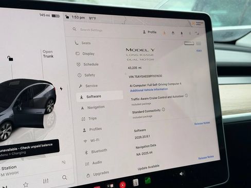 Used 2023 Tesla Model Y Long Range AWD/4WD image 39