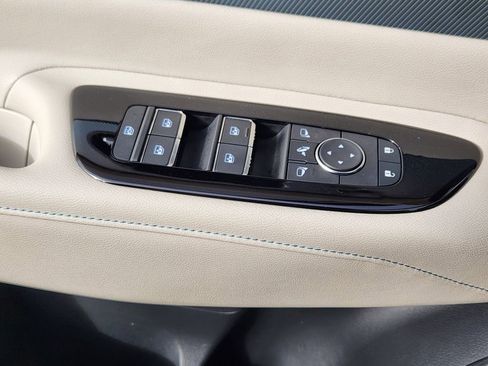 Used 2025 Nissan Murano Platinum w/ Cargo Package image 4