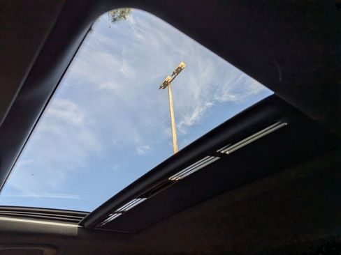 Used 2021 Mercedes-Benz GLE 450 4MATIC image 14