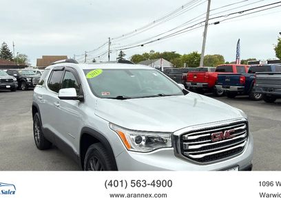 Used 2017 GMC Acadia SLT