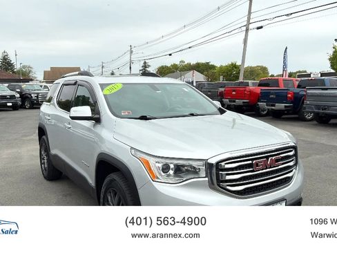 Used 2017 GMC Acadia SLT AWD/4WD image 1