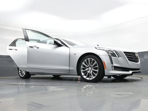 Used 2017 Cadillac CT6 Luxury image 40