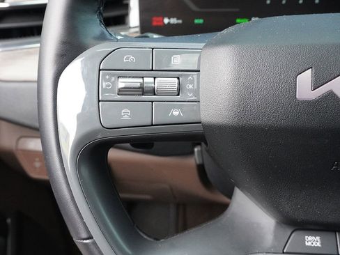 Used 2024 Kia EV9 Land AWD/4WD image 56
