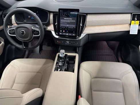 New 2026 Volvo XC90 B6 Plus w/ Protection Package Premier image 6