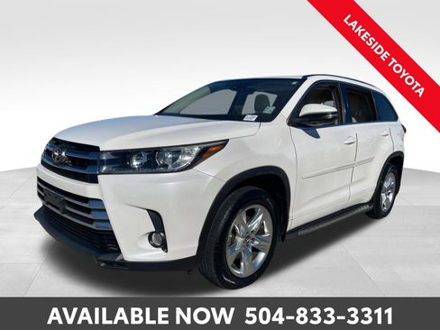 Used 2017 Toyota Highlander Limited image 1