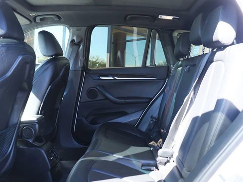 Used 2022 BMW X1 sDrive28i w/ M Sport Package image 31