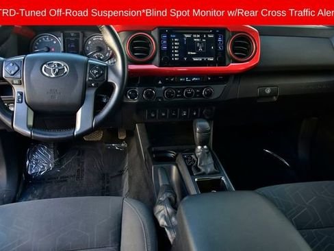 Used 2017 Toyota Tacoma TRD Off-Road w/ Premium & Technology Package image 15