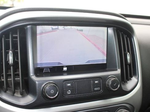 Used 2019 Chevrolet Colorado LT RWD image 32