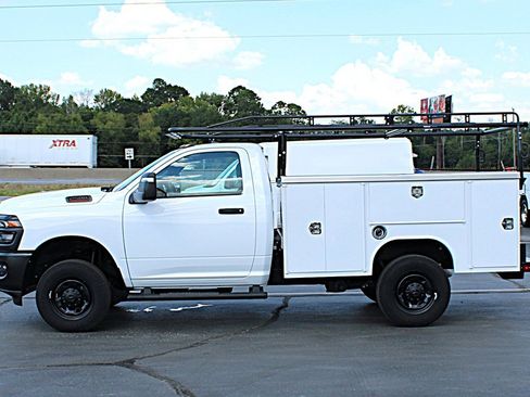 Used 2026 RAM 2500 Tradesman AWD/4WD image 6
