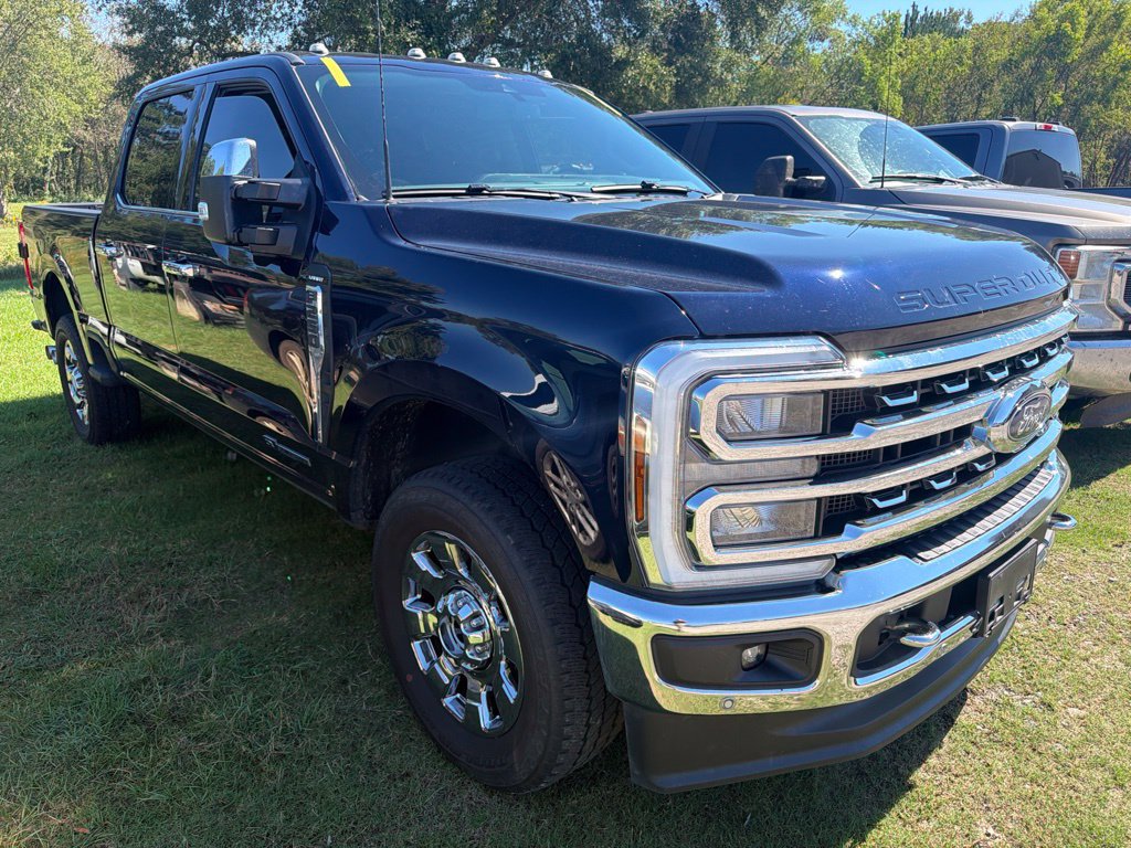 Used 2024 Ford F250 Lariat w/ Lariat Ultimate Package AWD/4WD image 2
