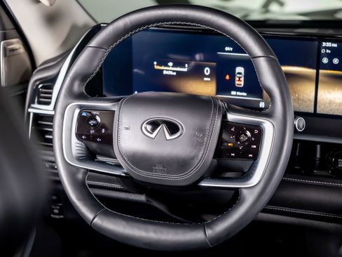 Used 2025 INFINITI QX80 Sensory AWD/4WD image 32