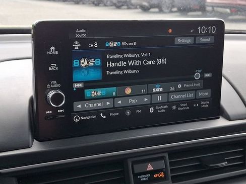Used 2025 Honda Pilot Black Edition image 17