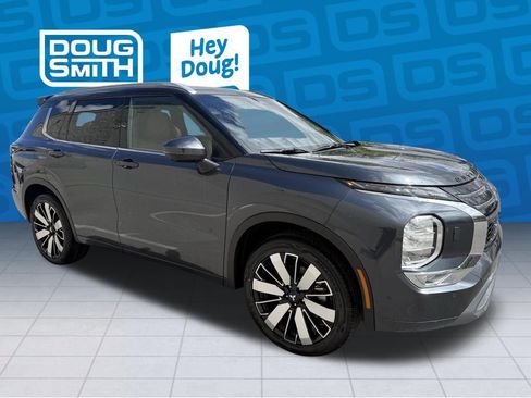 New 2026 Mitsubishi Outlander SEL image 5