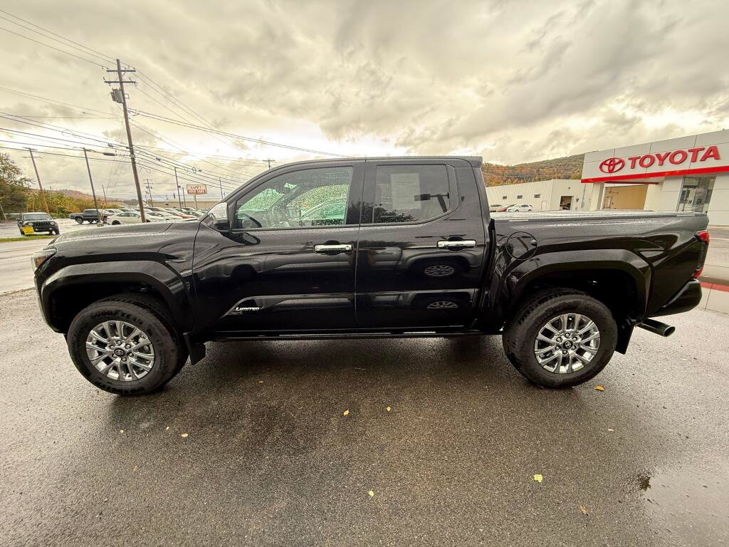 Certified 2026 Toyota Tacoma Limited AWD/4WD image 2