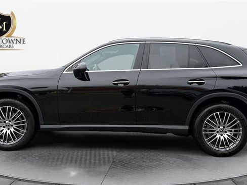 Used 2024 Mercedes-Benz GLC 300 image 2