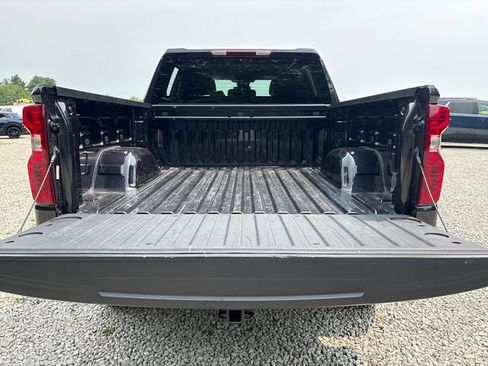 Used 2024 Chevrolet Silverado 1500 Custom Trail Boss w/ LPO, Dark Essentials Package AWD/4WD image 15
