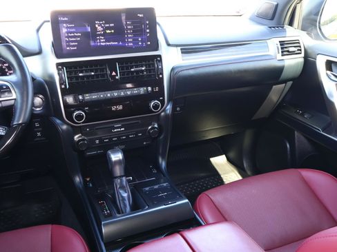 Used 2023 Lexus GX 460 Premium image 12