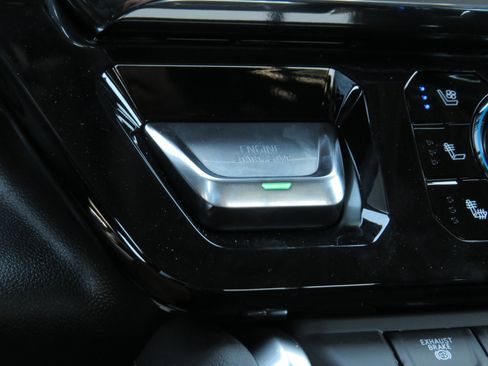 New 2025 GMC Sierra 2500 Denali w/ Denali Reserve Package image 31