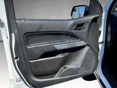 Used 2020 Chevrolet Colorado LT RWD image 21