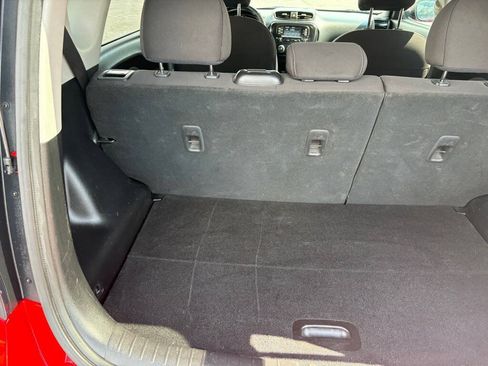 Used 2019 Kia Soul FWD image 10
