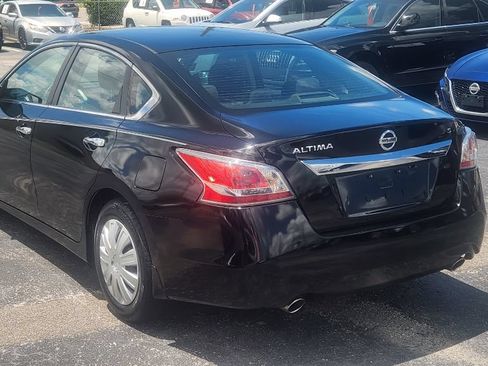 Used 2015 Nissan Altima 2.5 S FWD image 4