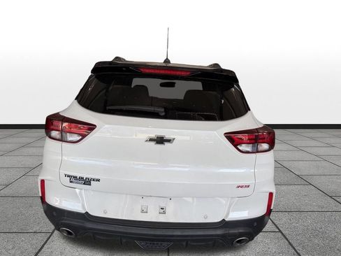 Used 2022 Chevrolet TrailBlazer RS w/ Sun and Liftgate Package FWD image 6