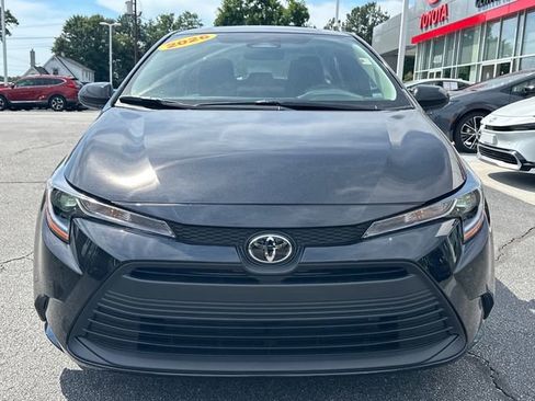 Used 2026 Toyota Corolla LE FWD image 8