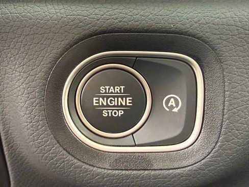 New 2026 Mercedes-Benz GLS 450 4MATIC image 23