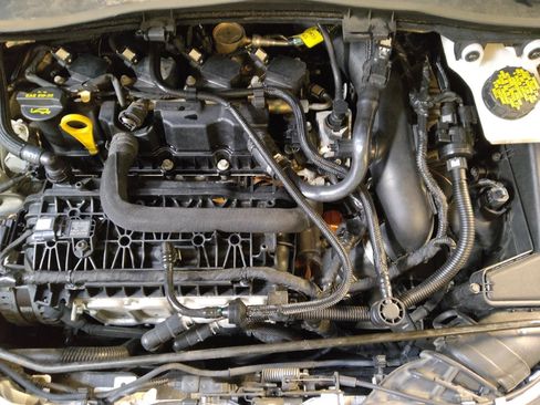 Used 2019 Ford Escape SE FWD image 30