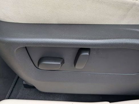 Used 2023 Buick Envision Preferred FWD image 21