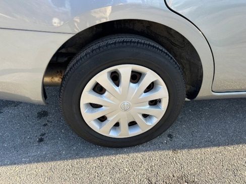 Used 2014 Nissan Versa S image 13